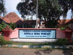 Istilah desa berasal dari kata deshi yang artinya