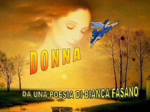 Donna dalle mani morbide inanellate dalle unghie rosso